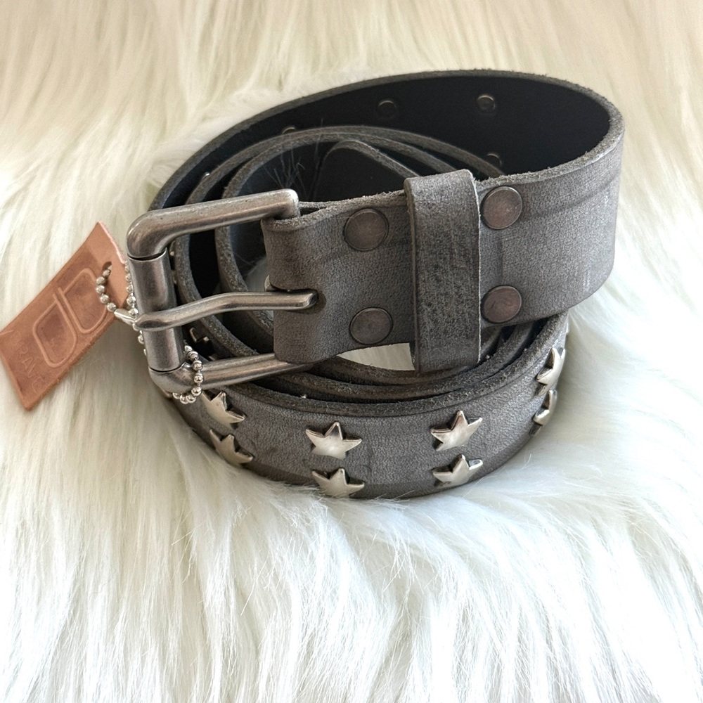 🇨🇦 Brave Leather Collection - Manoj